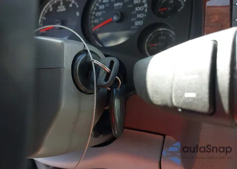 2011 GMC Yukon Xl 1500 Slt из США, поврежденный, VIN 1GKS2KE3XBR300505